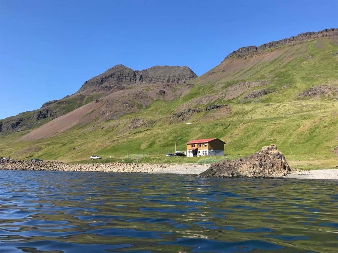 Bergistangi Guest House Northurfjorthur Экстерьер фото