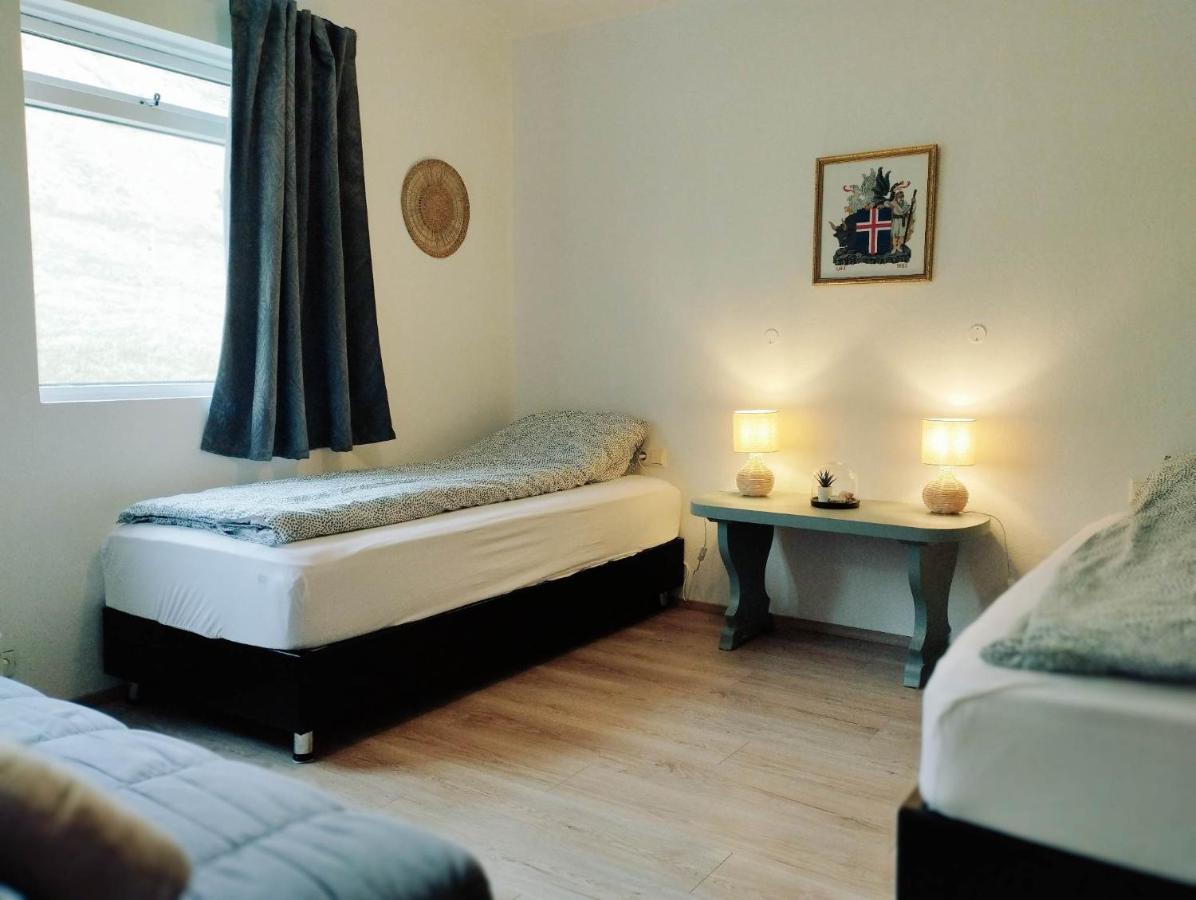 Bergistangi Guest House Northurfjorthur Экстерьер фото