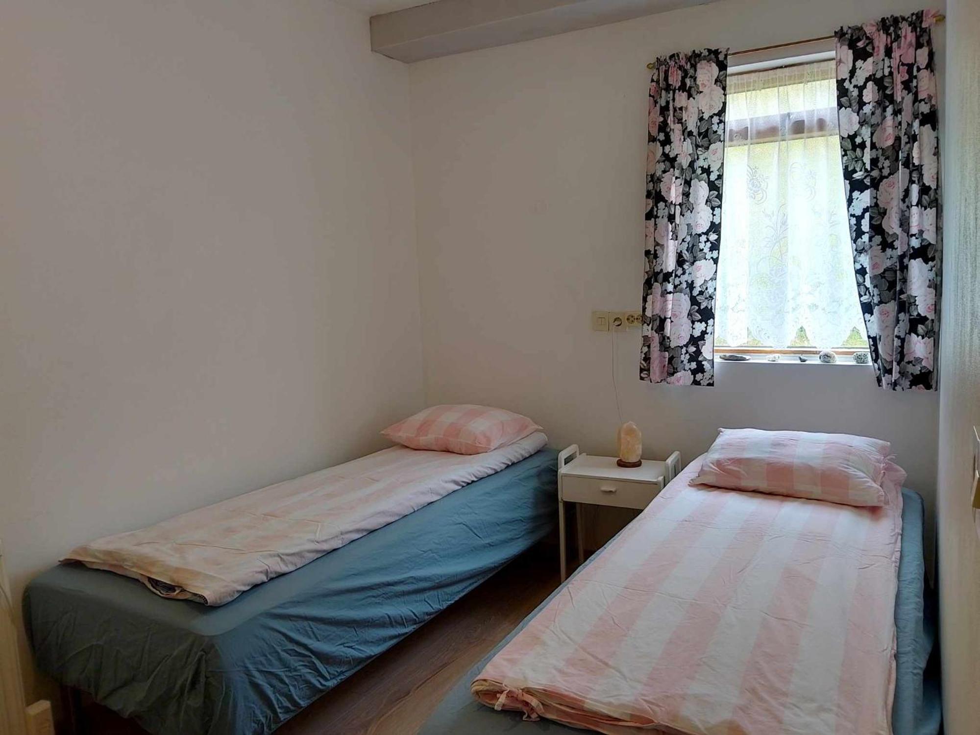Bergistangi Guest House Northurfjorthur Экстерьер фото